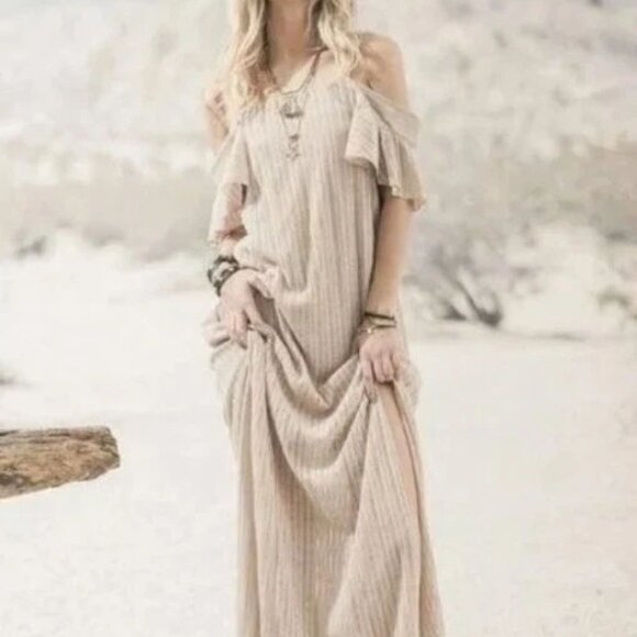 NWTS Moon River Synthetic Ribbed Cold Shoulder Beige Maxi Dress Sz Medium - Picture 1 of 7